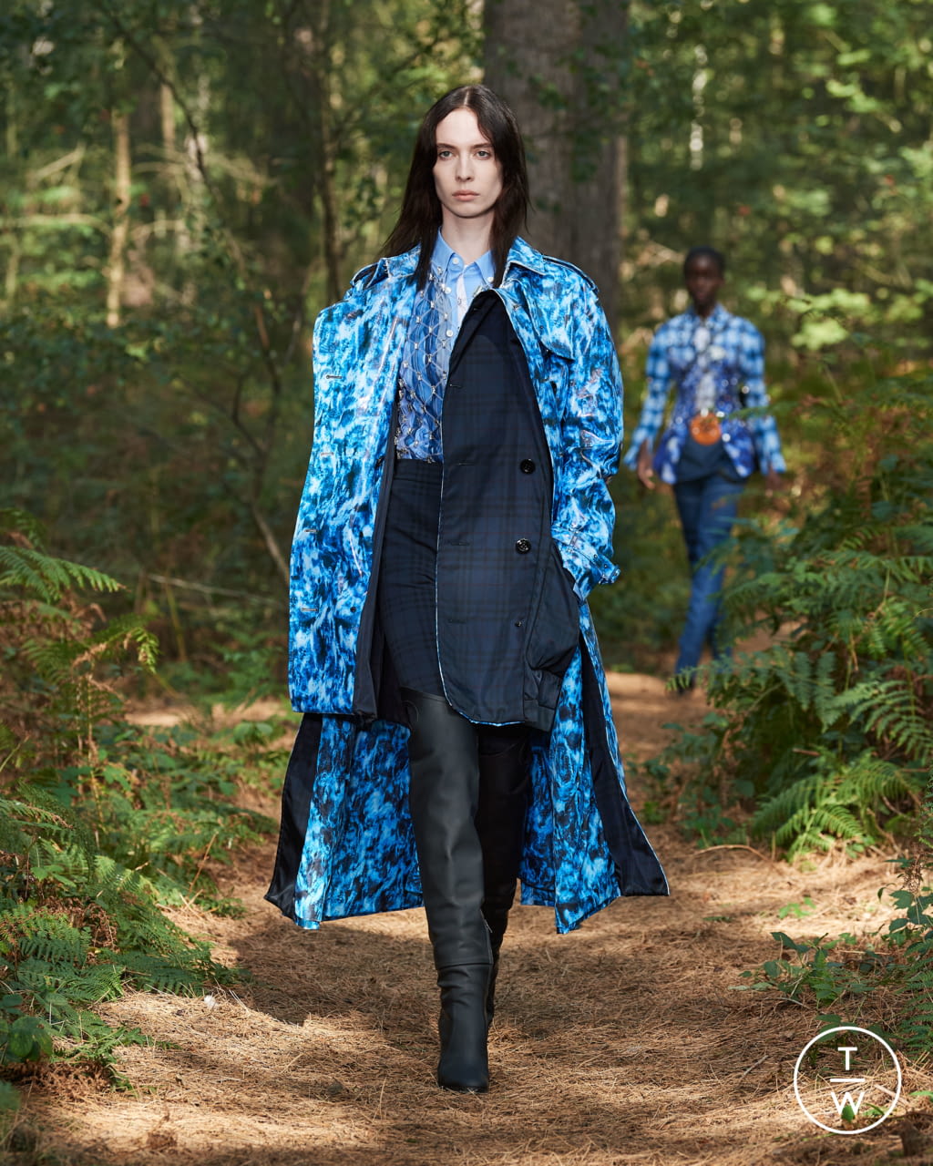 Fashion Week London Spring/Summer 2021 look 12 from the Burberry collection womenswear