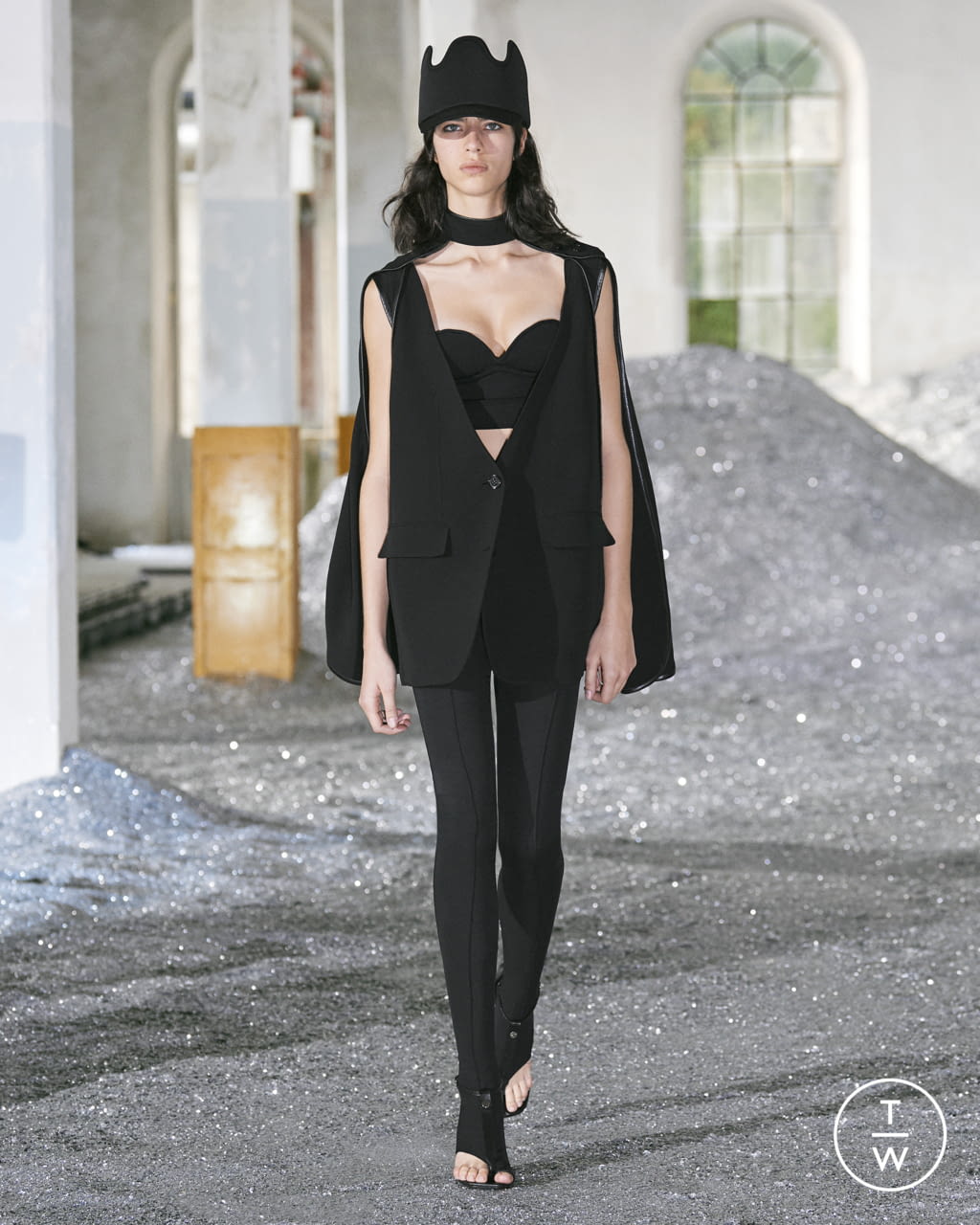 Fashion Week London Spring/Summer 2022 look 35 de la collection Burberry womenswear