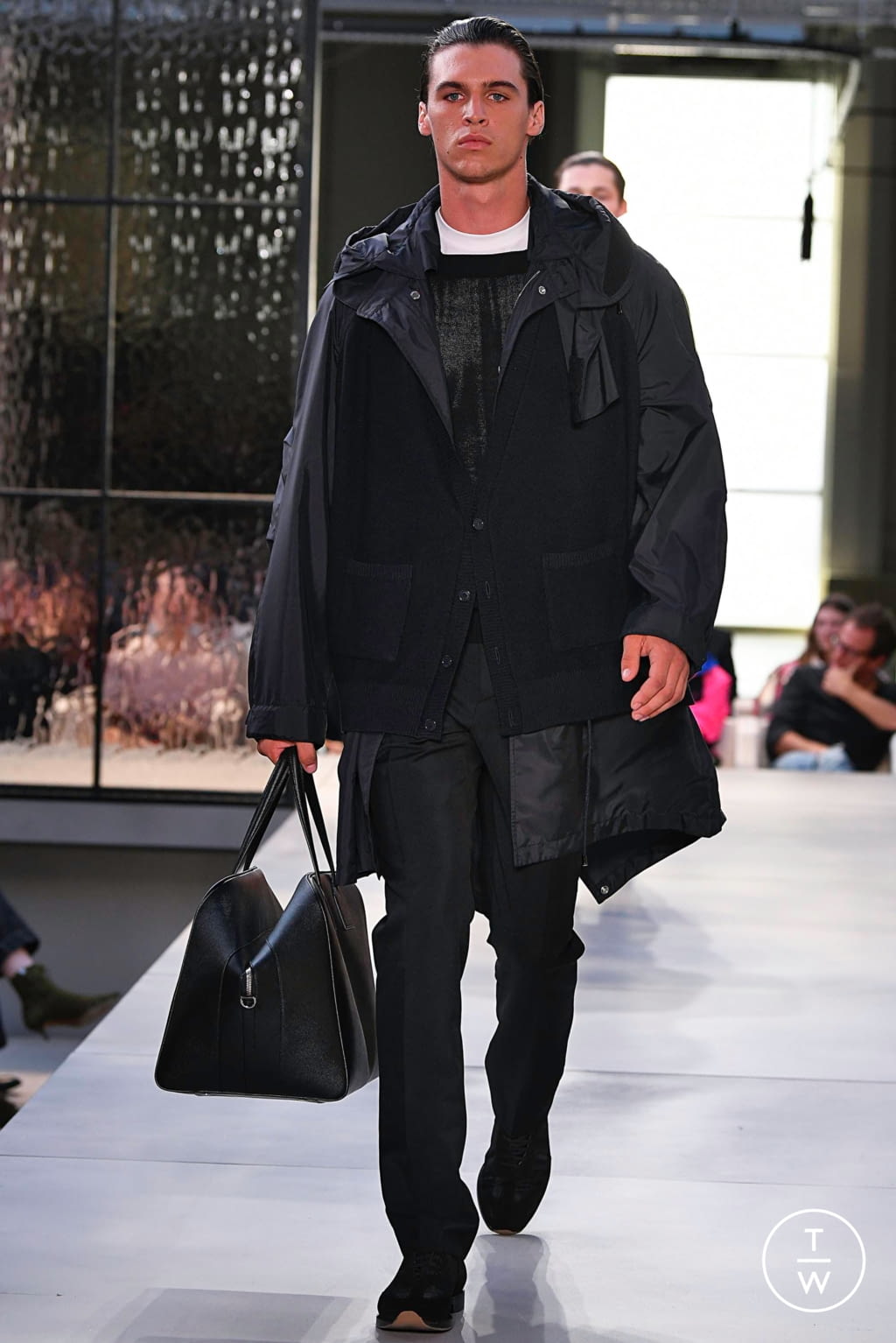 Fashion Week London Spring/Summer 2019 look 55 from the Burberry collection menswear