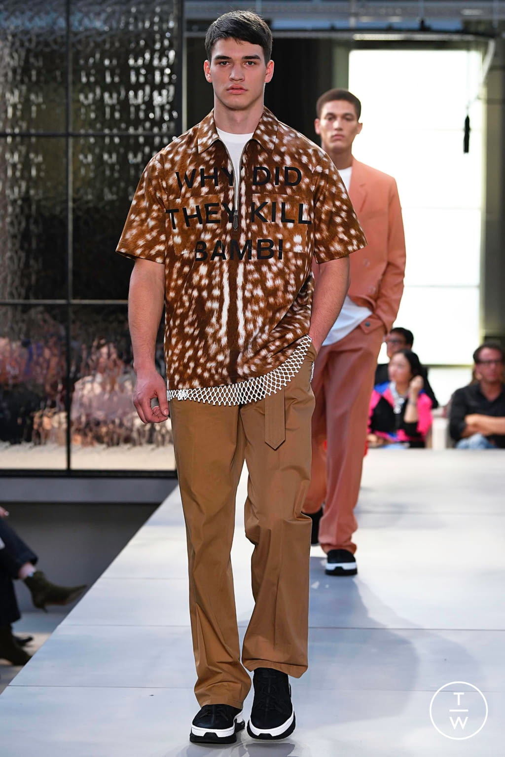 Fashion Week London Spring/Summer 2019 look 97 from the Burberry collection menswear