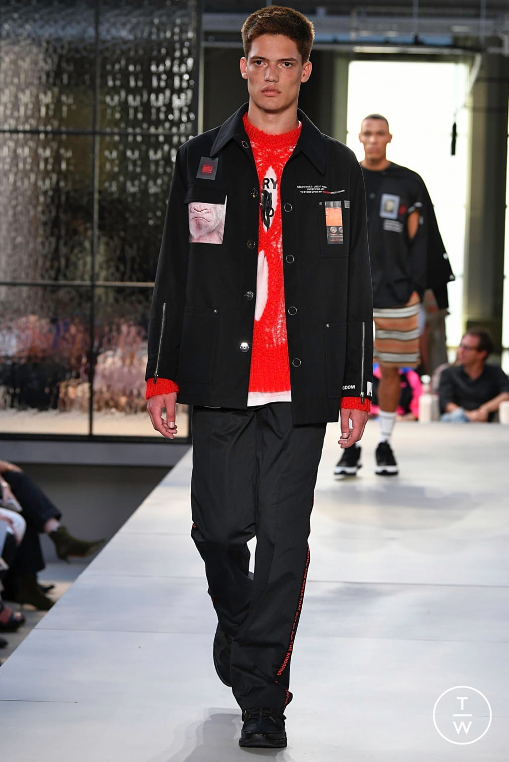 Fashion Week London Spring/Summer 2019 look 105 from the Burberry collection menswear