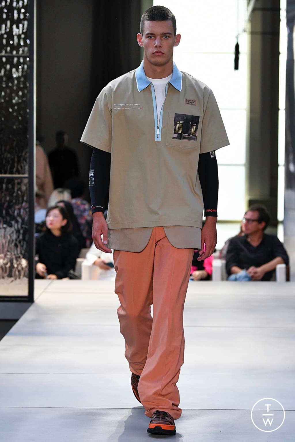 Fashion Week London Spring/Summer 2019 look 114 from the Burberry collection menswear