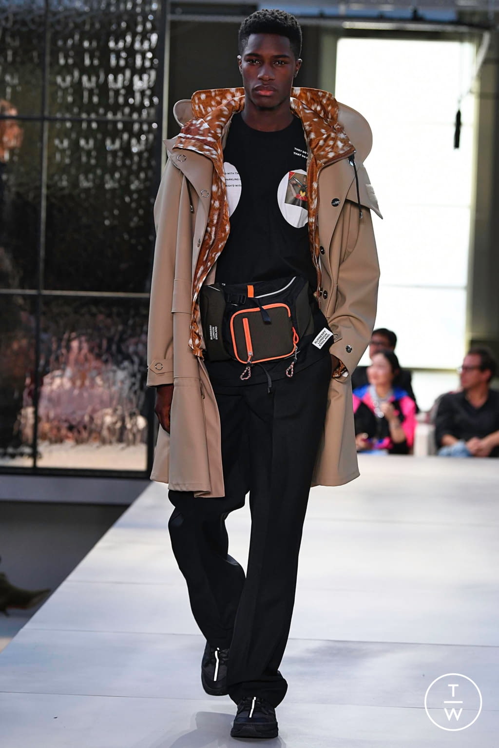 Fashion Week London Spring/Summer 2019 look 124 from the Burberry collection menswear