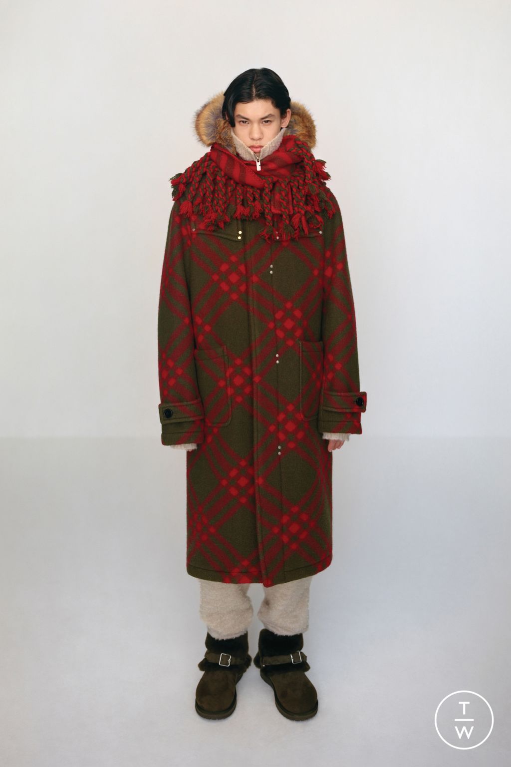 Fashion Week London Pre-Fall 2024 look 20 from the Burberry collection womenswear