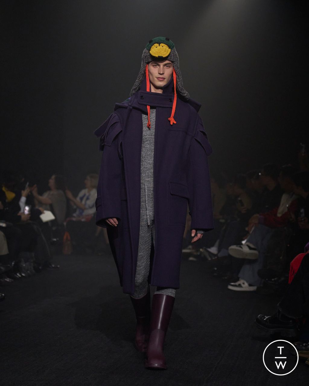 Fashion Week London Fall/Winter 2023 look 36 from the Burberry collection womenswear