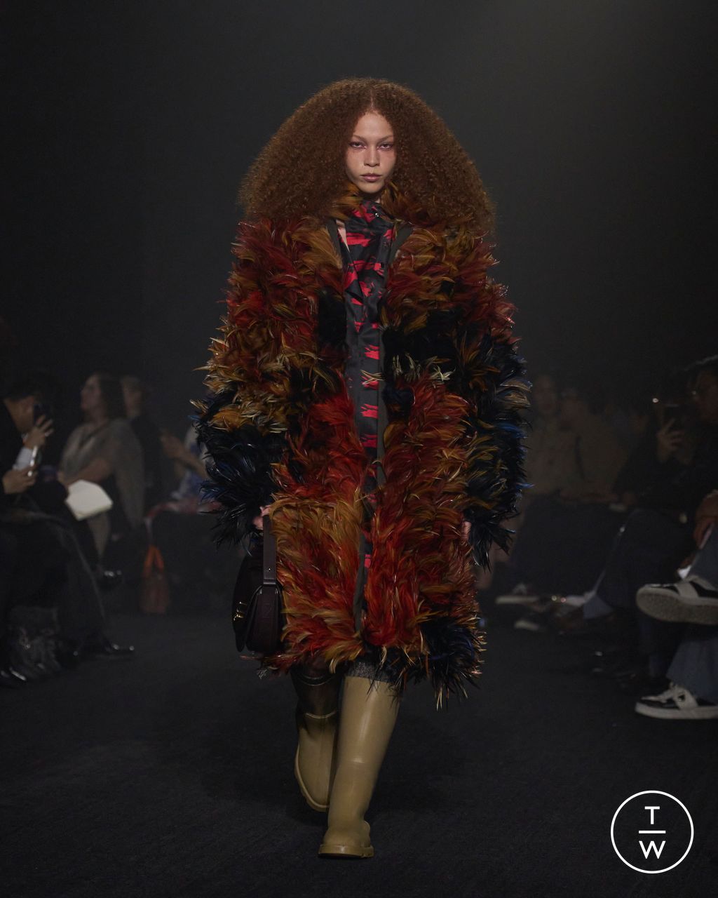 Fashion Week London Fall/Winter 2023 look 41 from the Burberry collection 女装