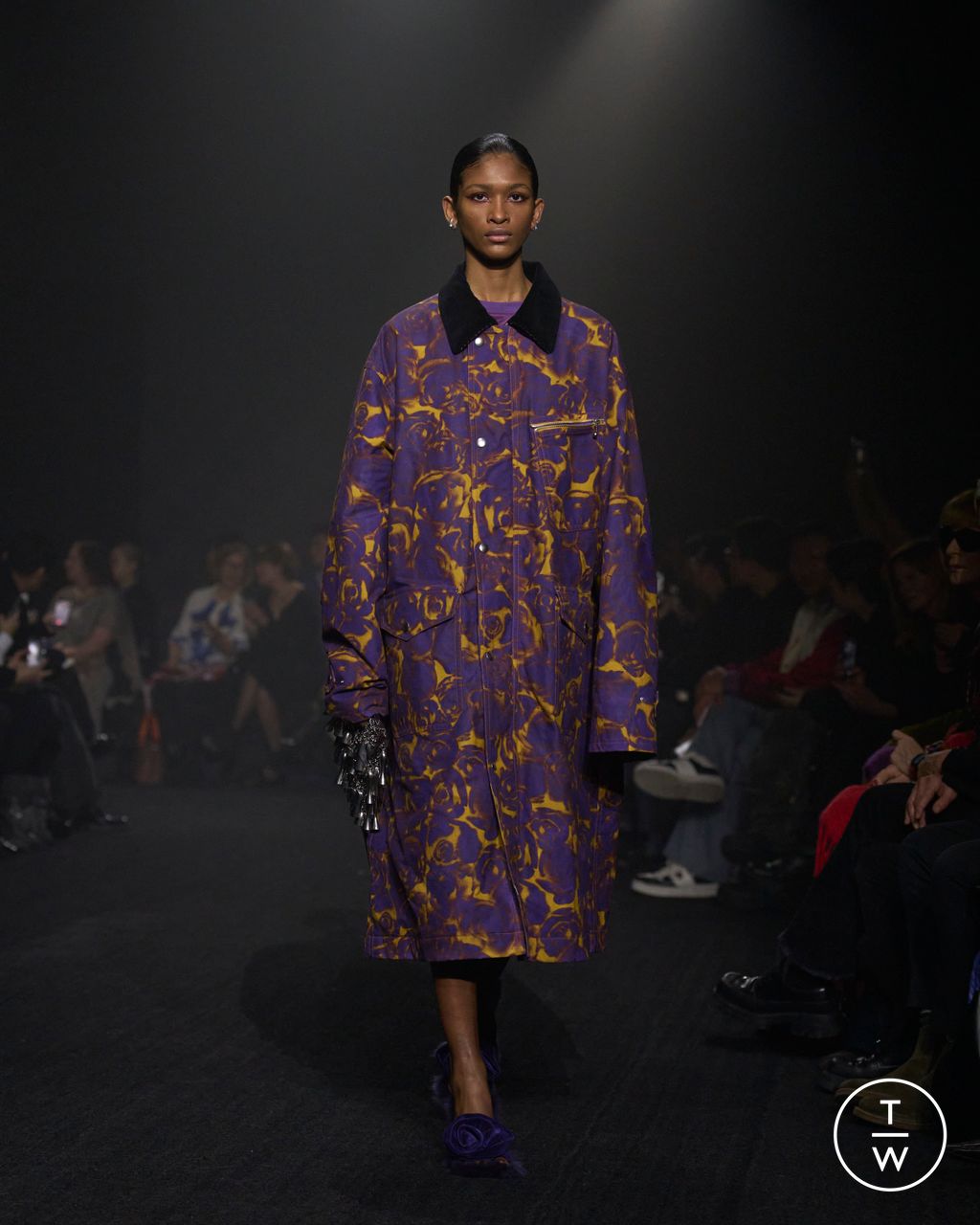 Fashion Week London Fall/Winter 2023 look 47 de la collection Burberry womenswear