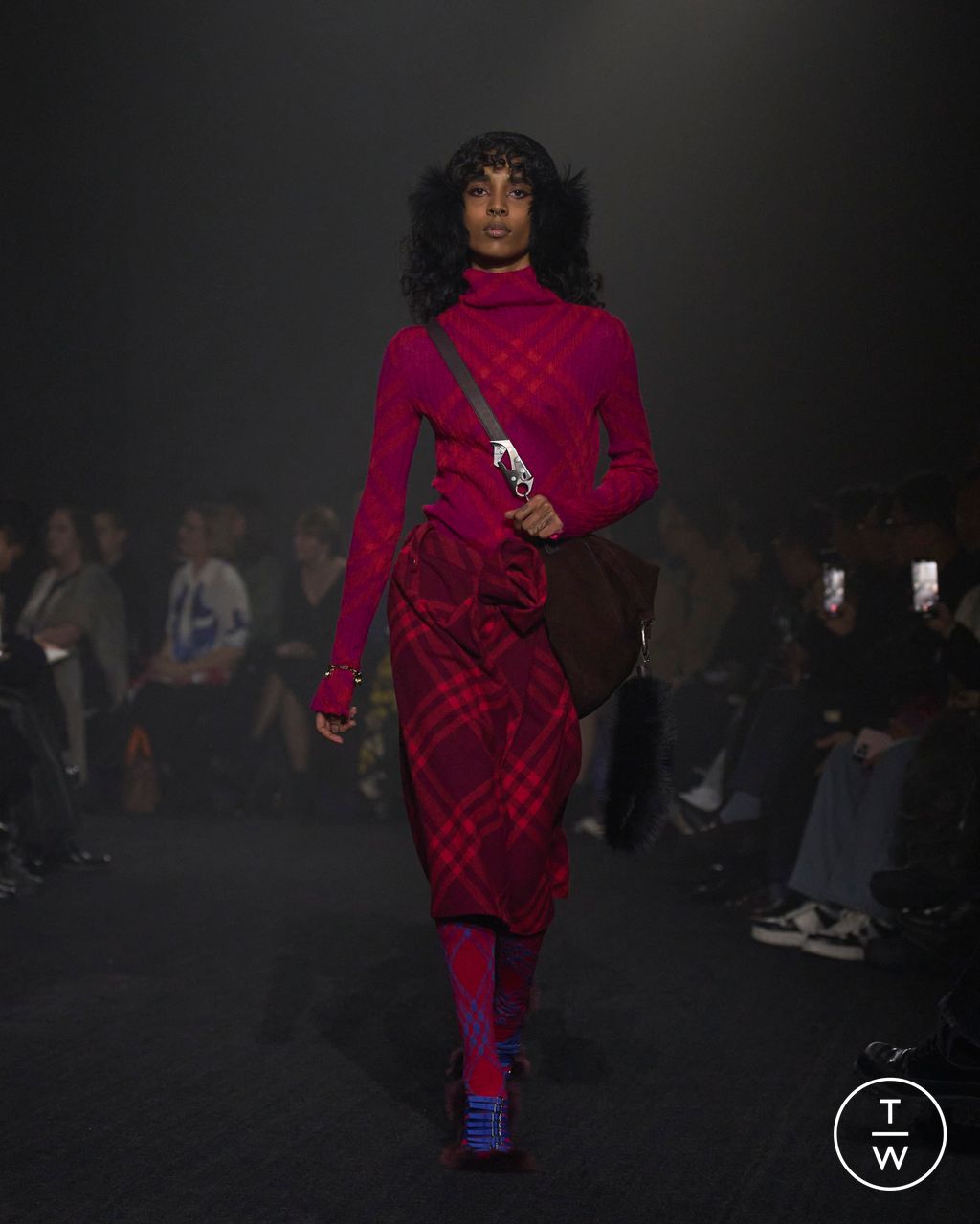 Fashion Week London Fall/Winter 2023 look 9 from the Burberry collection 女装