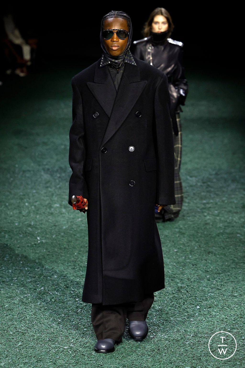 Fashion Week London Fall/Winter 2024 look 57 from the Burberry collection womenswear