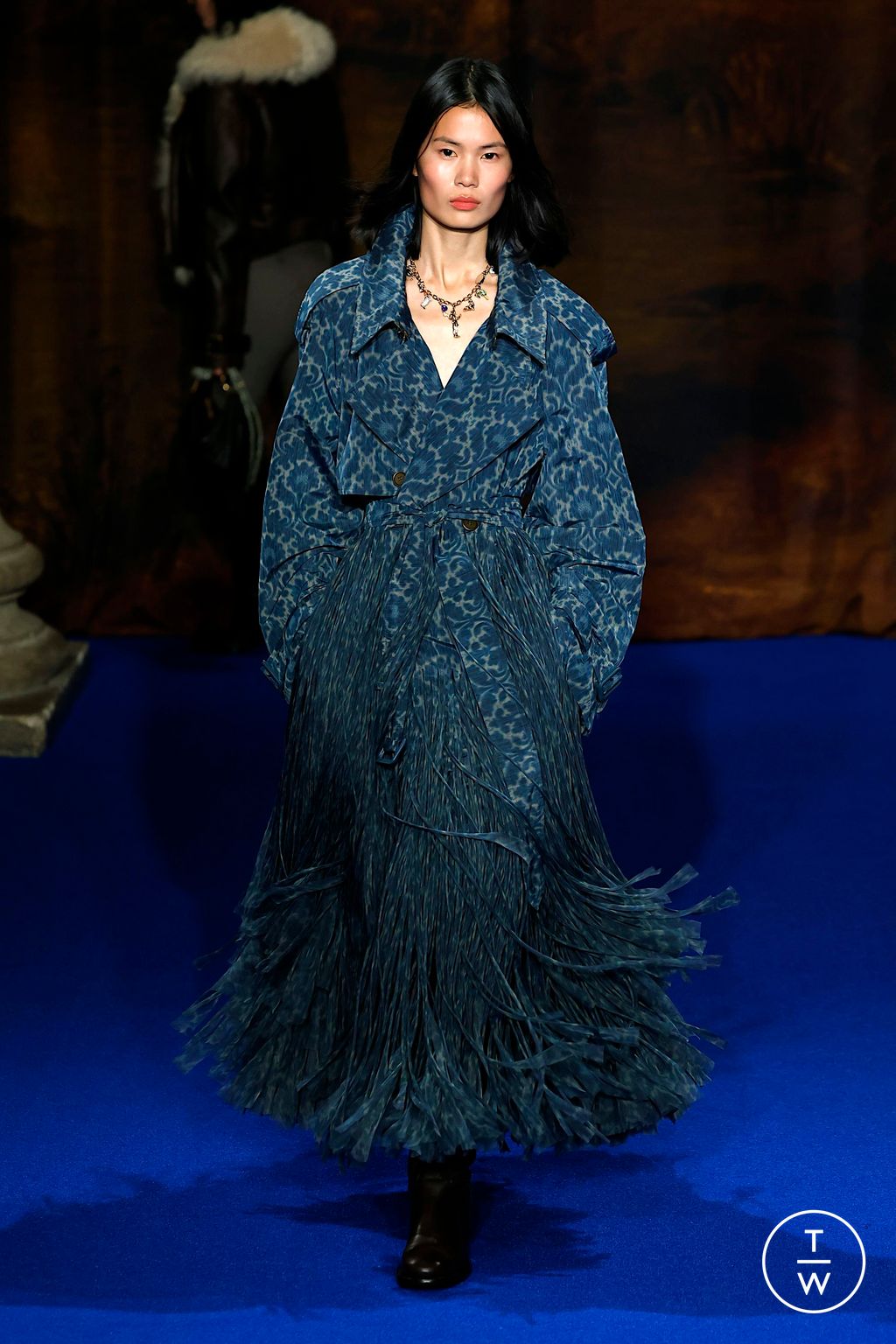 Fashion Week London Fall/Winter 2025 look 51 from the Burberry collection womenswear