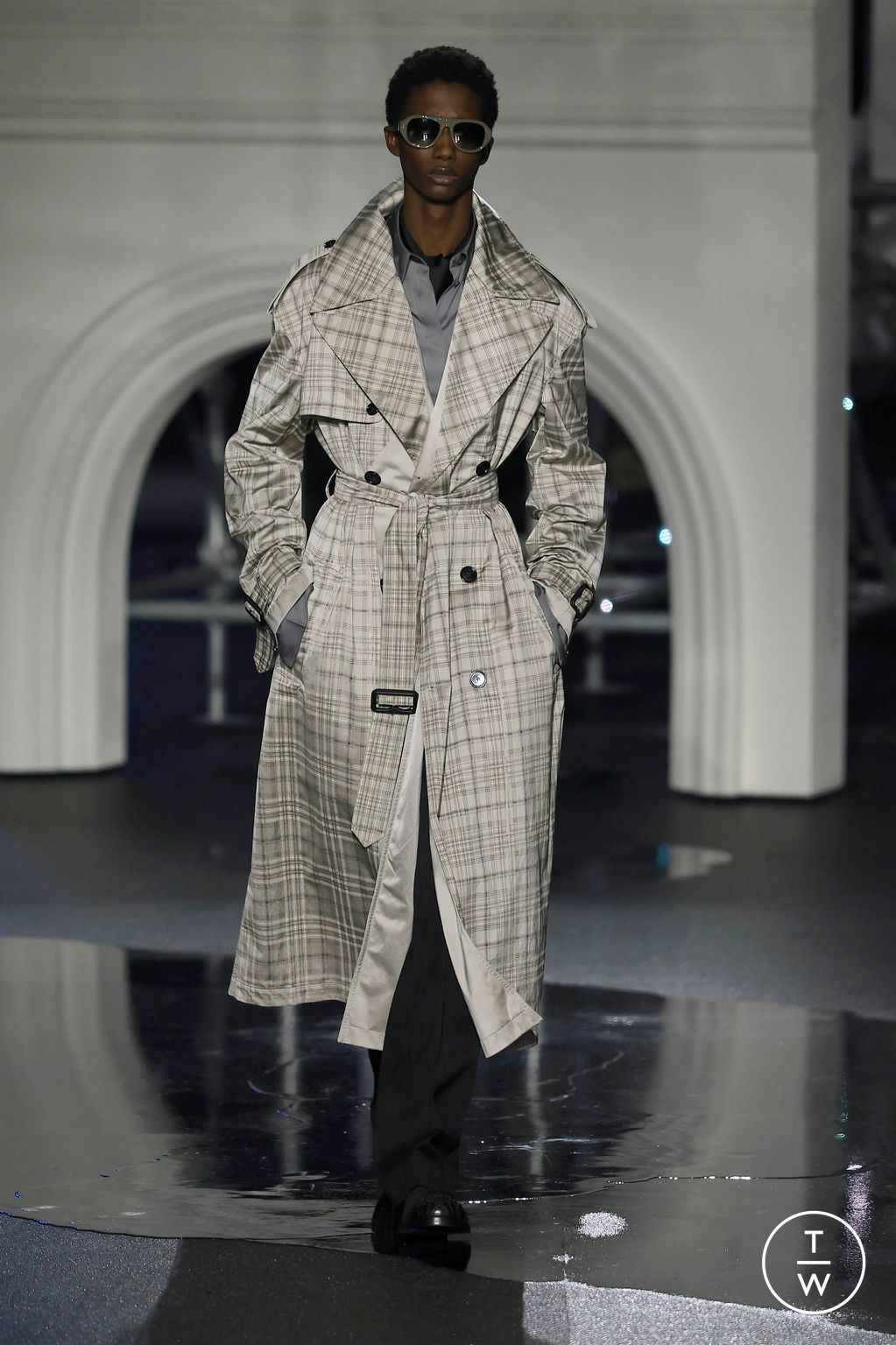 Fashion Week London Fall/Winter 2026 look 4 de la collection Burberry womenswear