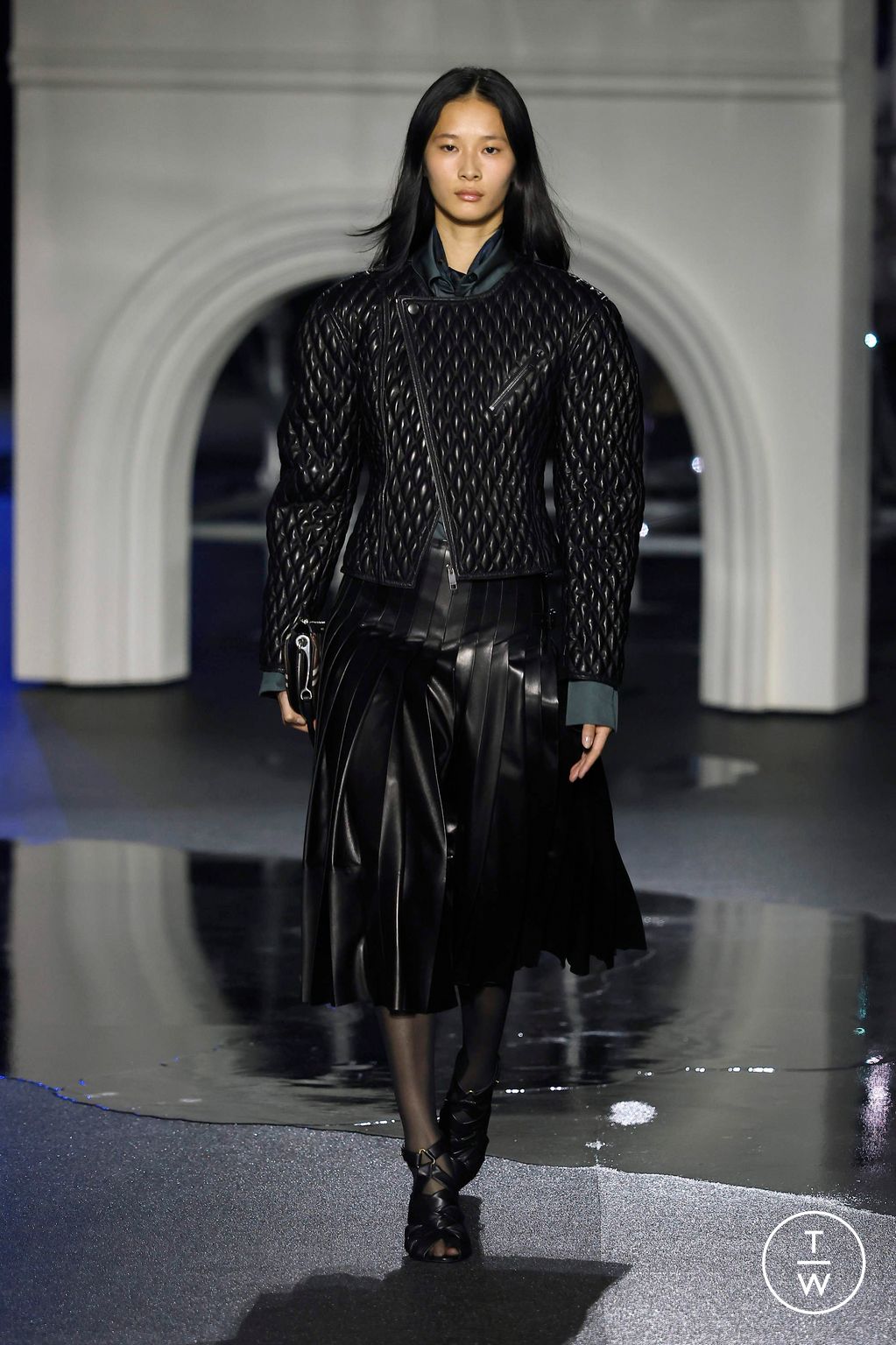 Fashion Week London Fall/Winter 2026 look 9 de la collection Burberry womenswear