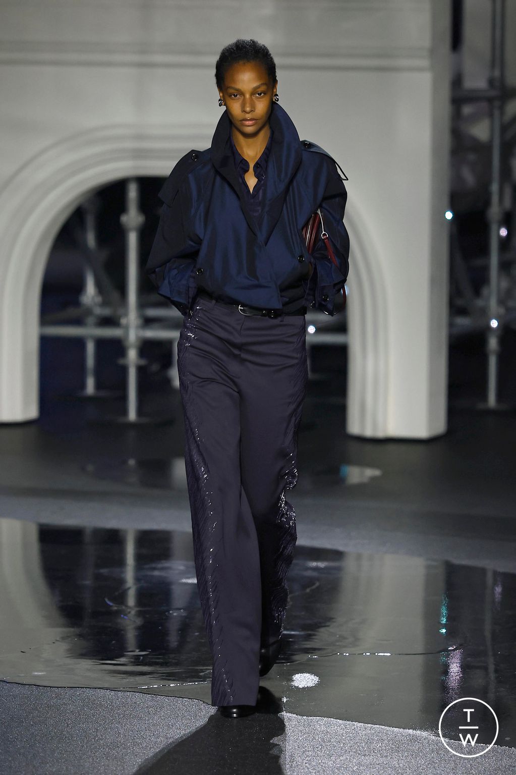 Fashion Week London Fall/Winter 2026 look 11 de la collection Burberry womenswear