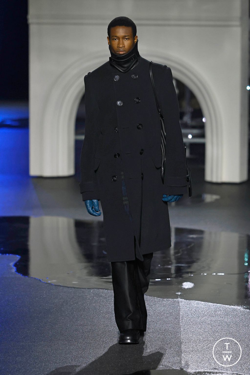 Fashion Week London Fall/Winter 2026 look 38 de la collection Burberry womenswear