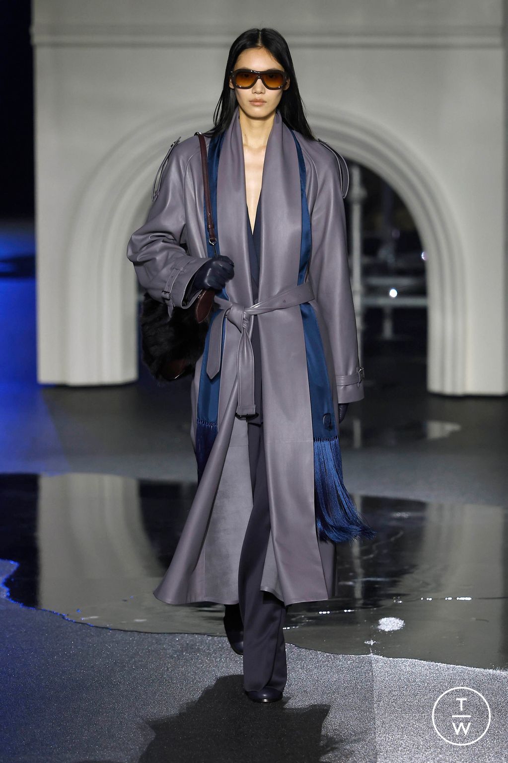 Fashion Week London Fall/Winter 2026 look 39 de la collection Burberry womenswear