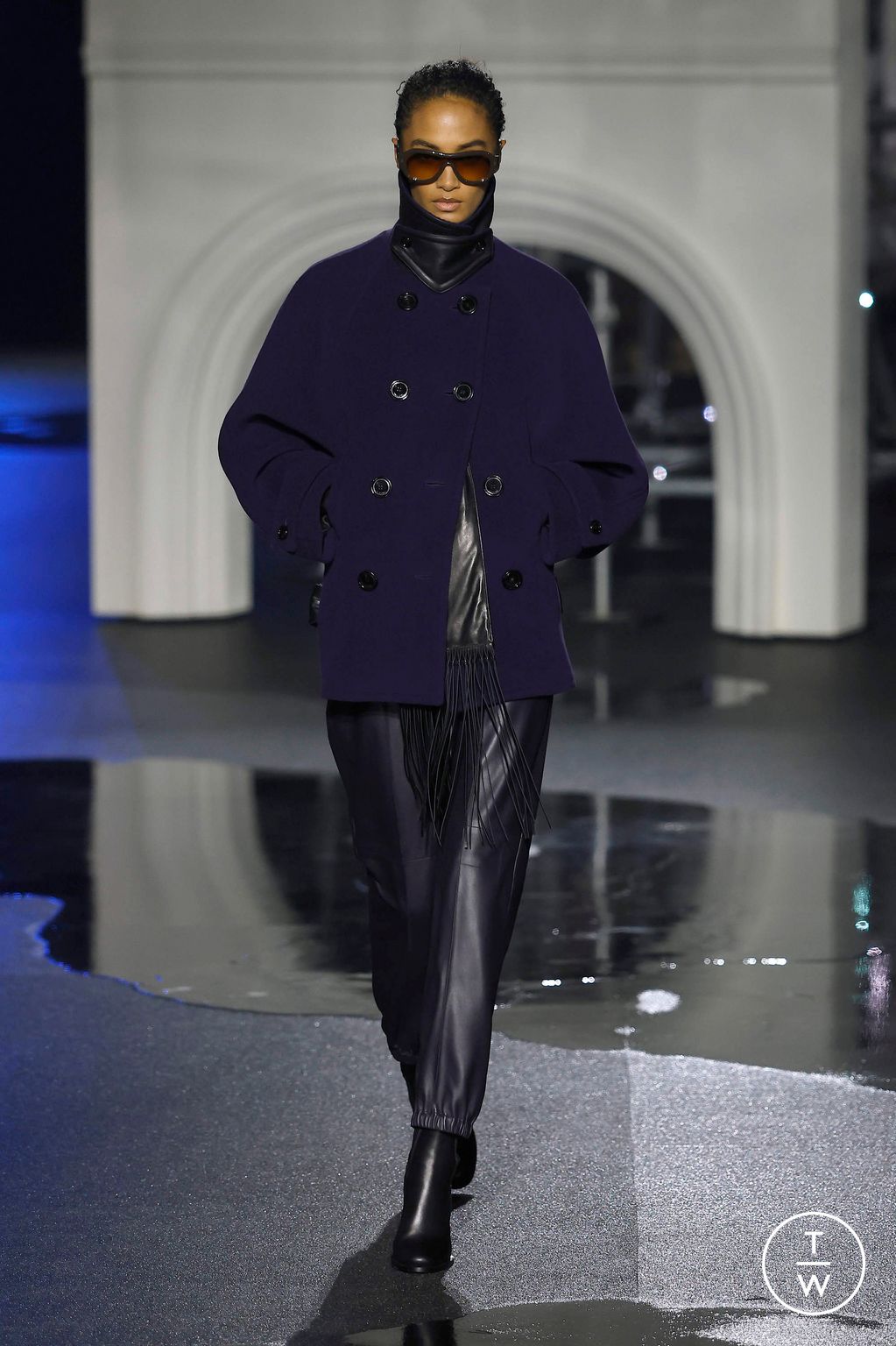 Fashion Week London Fall/Winter 2026 look 50 from the Burberry collection womenswear