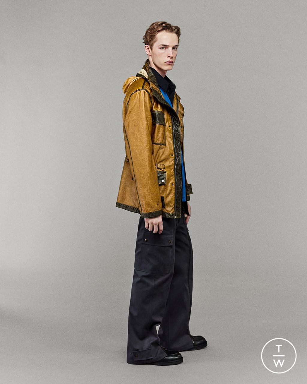 Fashion Week London Resort 2025 look 43 from the Burberry collection womenswear