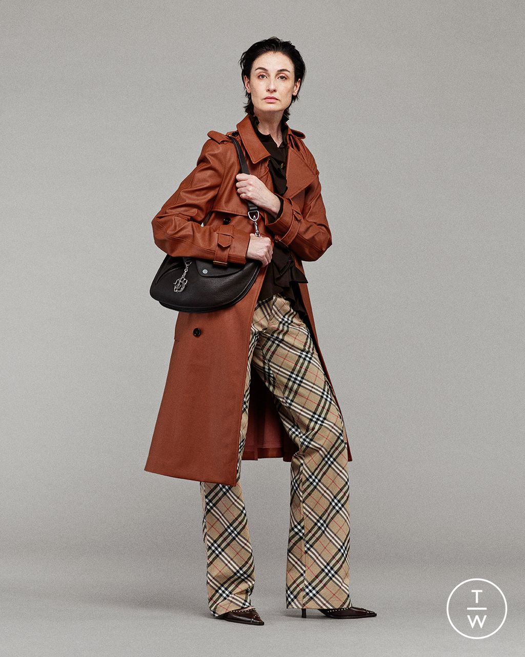 Fashion Week London Resort 2025 look 47 from the Burberry collection womenswear