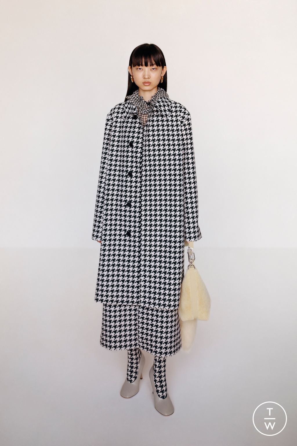Fashion Week London Resort 2024 look 12 from the Burberry collection 女装