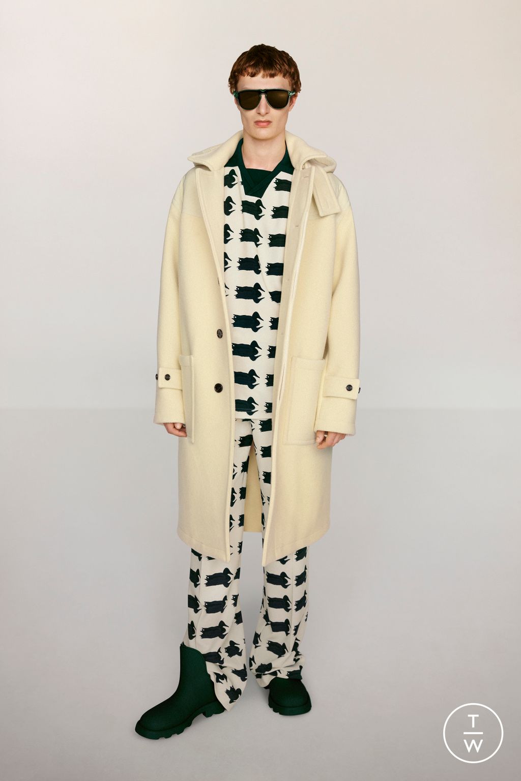 Fashion Week London Resort 2024 look 27 from the Burberry collection womenswear