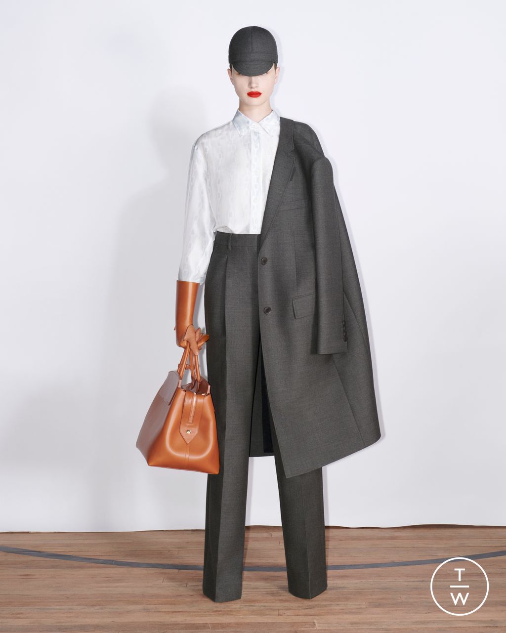 Fashion Week London Resort 2023 look 17 from the Burberry collection 女装
