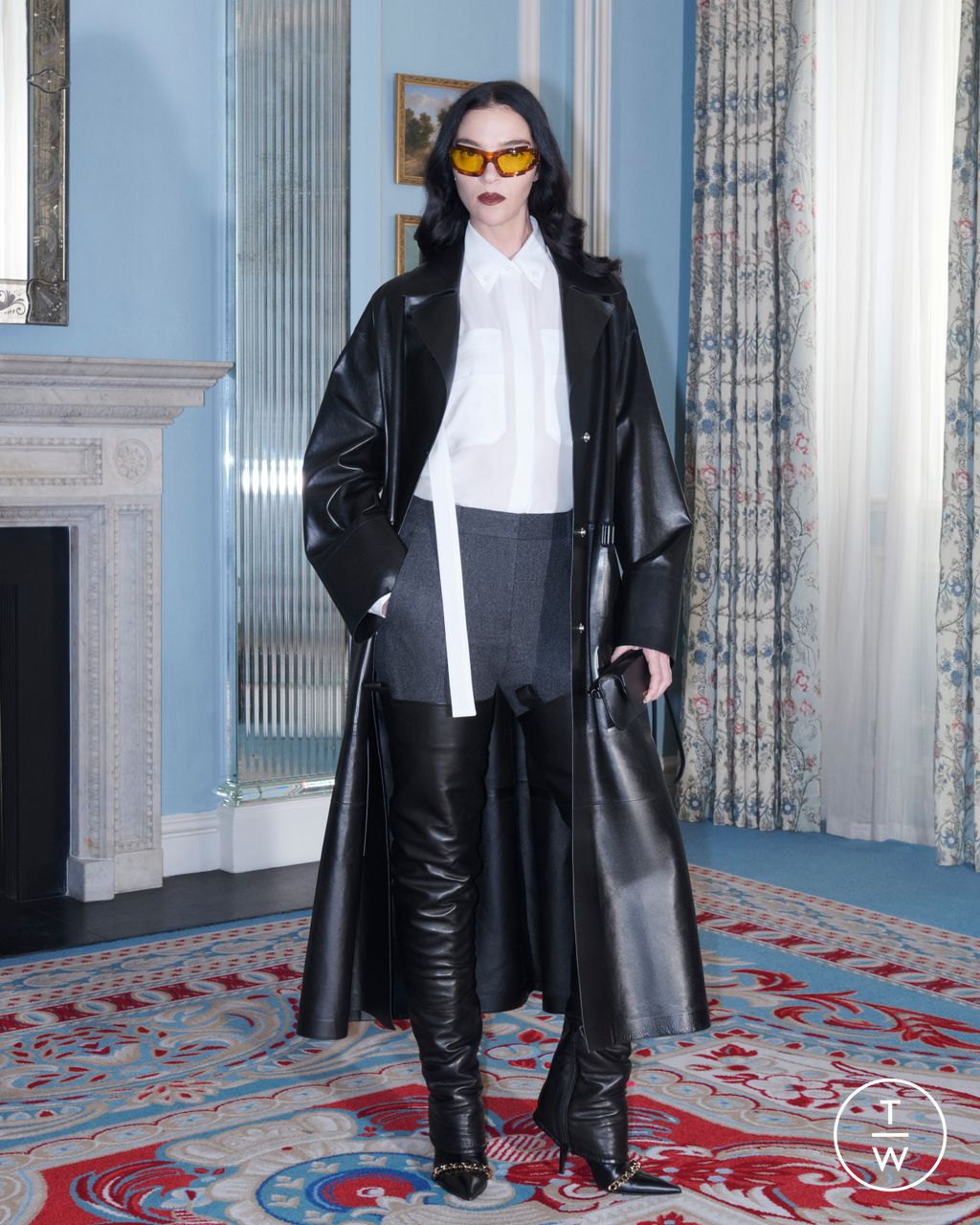 Fashion Week London Resort 2023 look 9 from the Burberry collection womenswear