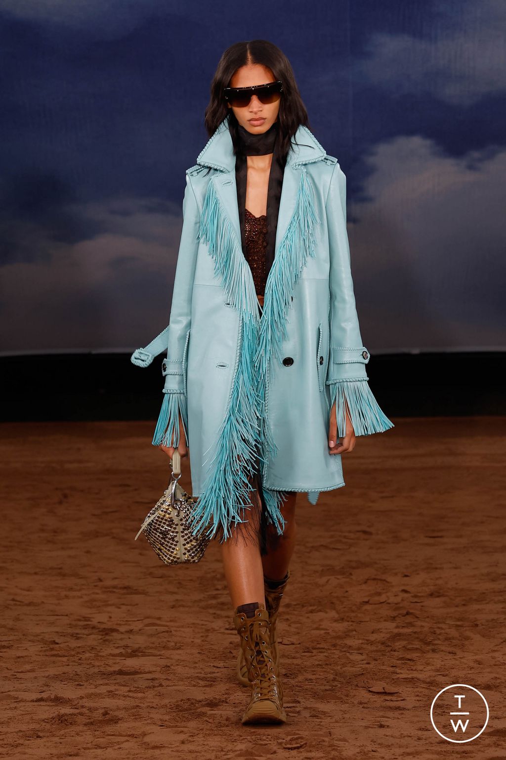 Fashion Week London Spring/Summer 2026 look 21 from the Burberry collection 女装