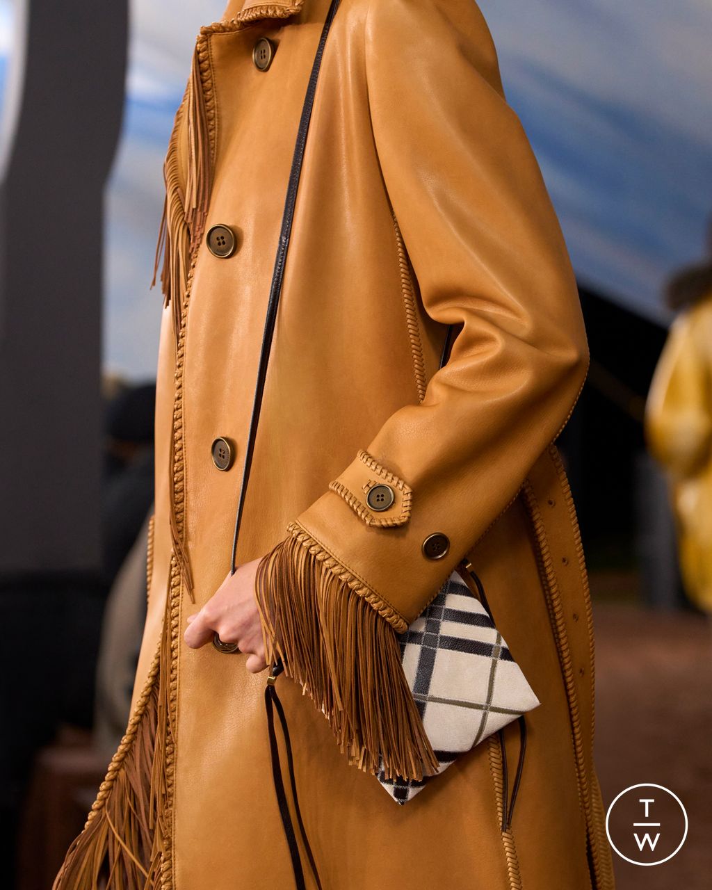 Fashion Week London Spring/Summer 2026 look 3 de la collection Burberry womenswear accessories