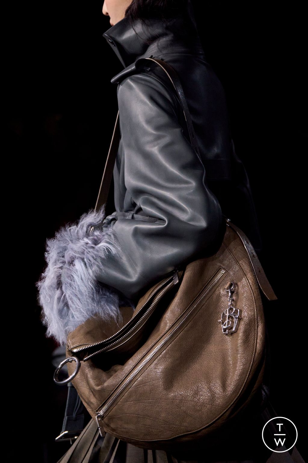 Fashion Week London Fall/Winter 2024 look 44 from the Burberry collection womenswear accessories