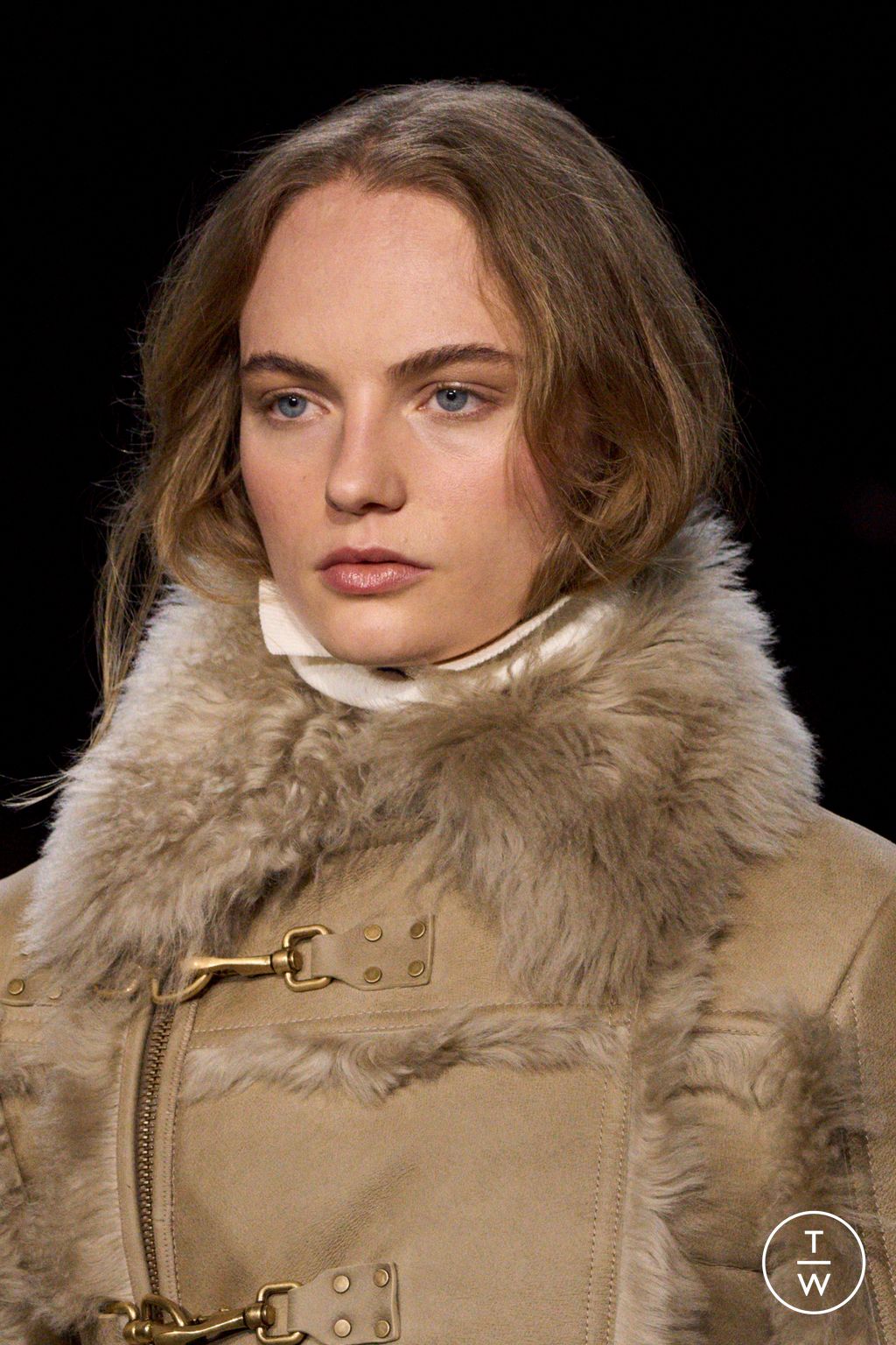 Fashion Week London Fall/Winter 2024 look 9 from the Burberry collection womenswear accessories