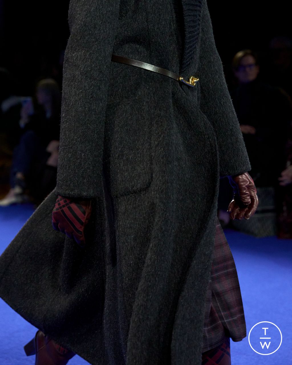 Fashion Week London Fall/Winter 2025 look 9 from the Burberry collection 女装配饰