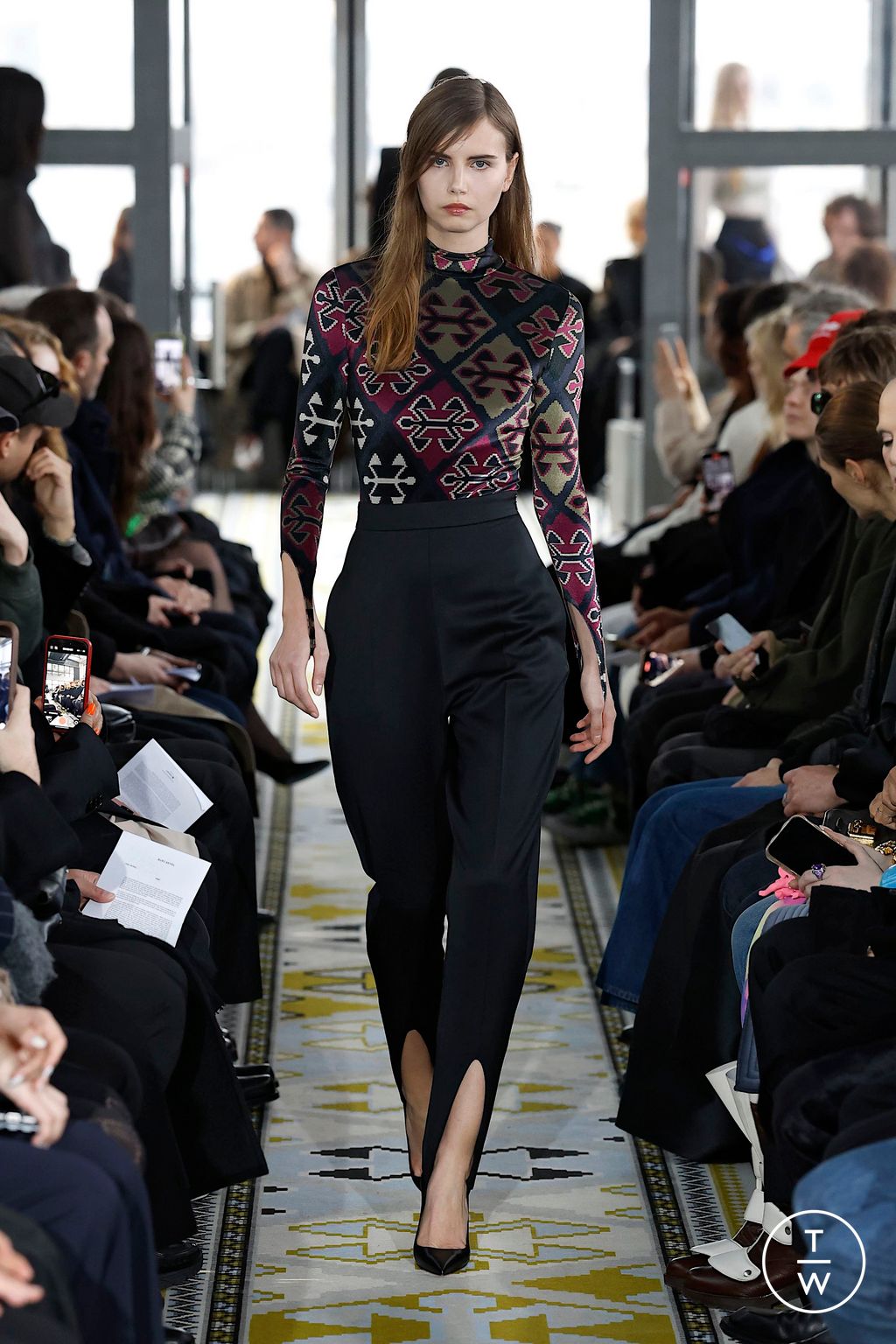 Fashion Week Paris Fall/Winter 2025 look 16 from the Burc Akyol collection womenswear