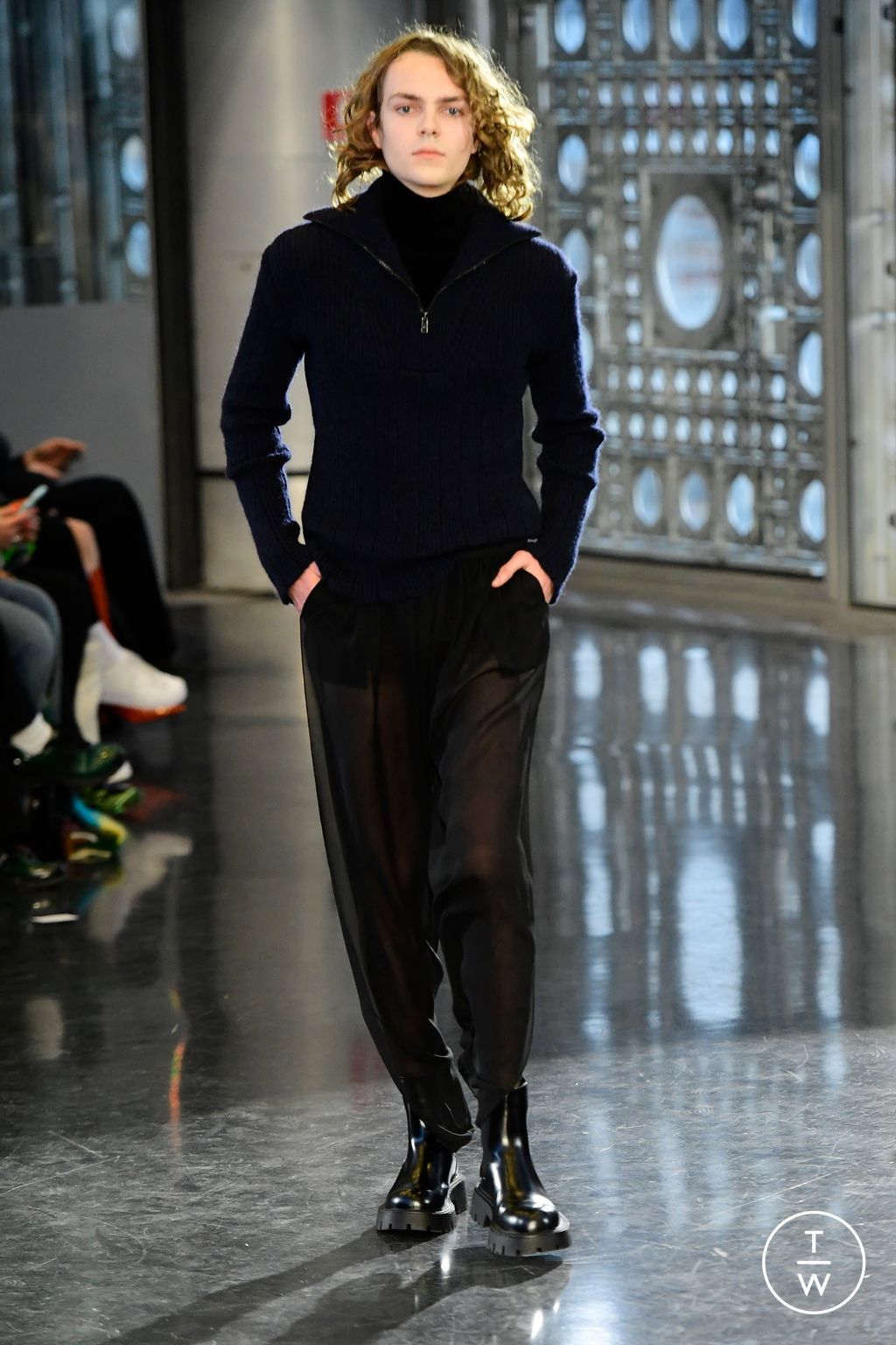 Fashion Week Paris Fall/Winter 2024 look 16 de la collection Burc Akyol menswear