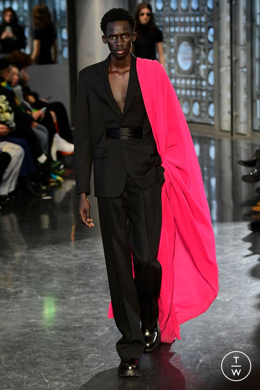 Fashion Week Paris Fall/Winter 2024 look 23 from the Burc Akyol collection 男装