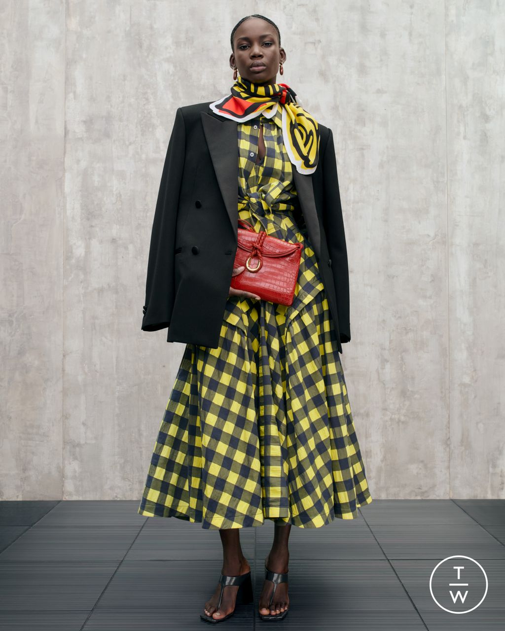 Fashion Week Milan Resort 2025 look 4 from the Bottega Veneta collection womenswear