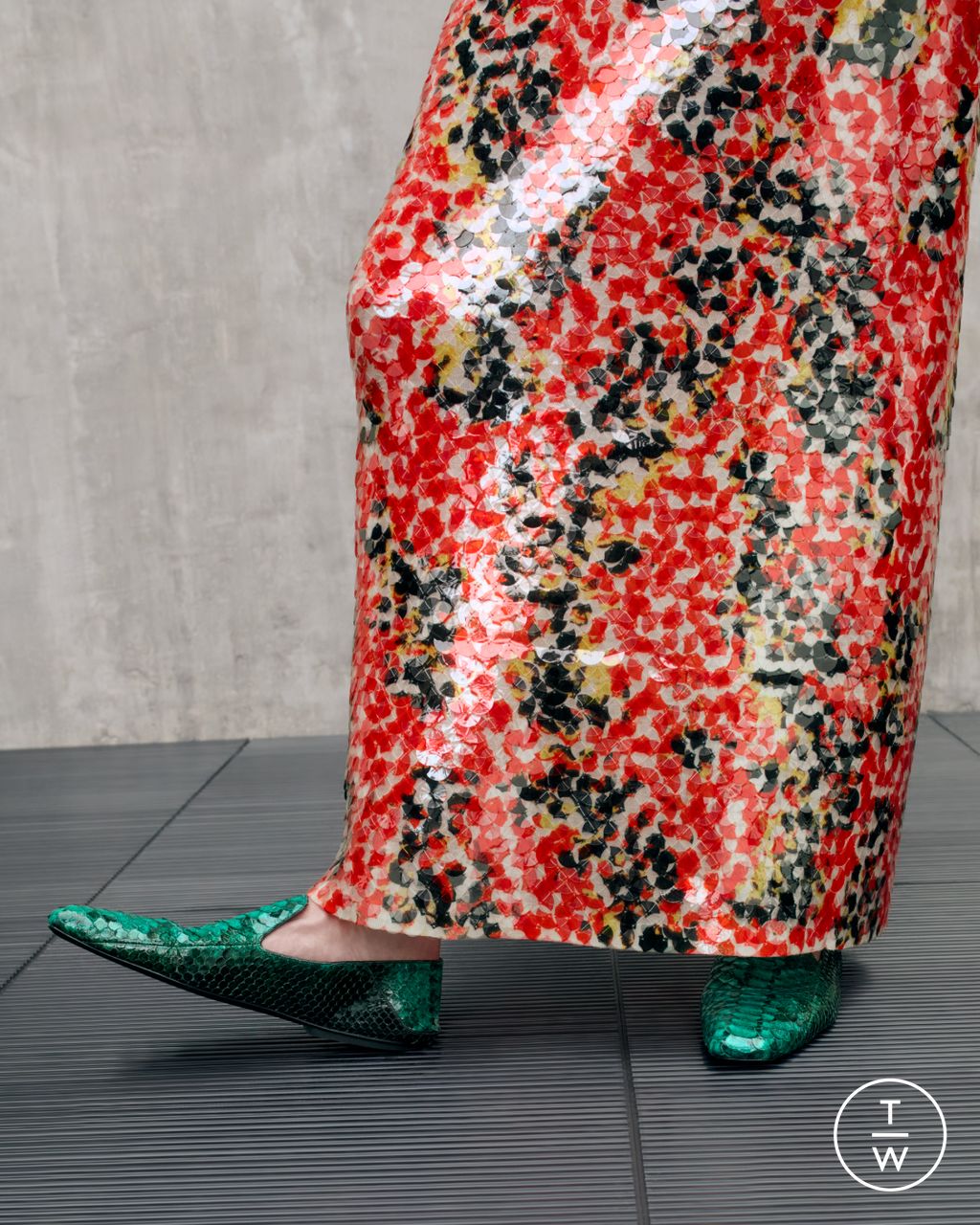 Fashion Week Milan Resort 2025 look 15 from the Bottega Veneta collection womenswear accessories