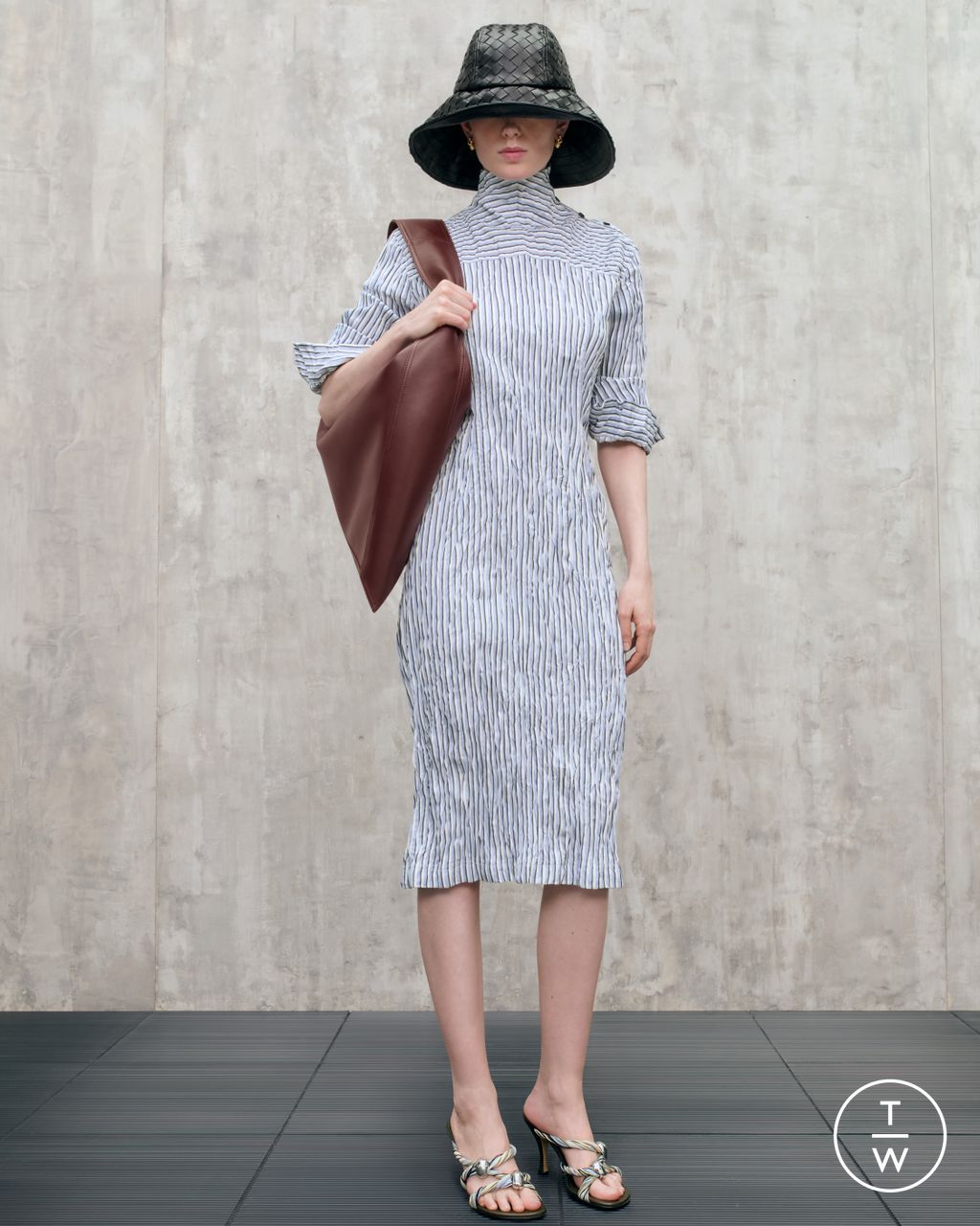 Fashion Week Milan Resort 2025 look 22 from the Bottega Veneta collection womenswear