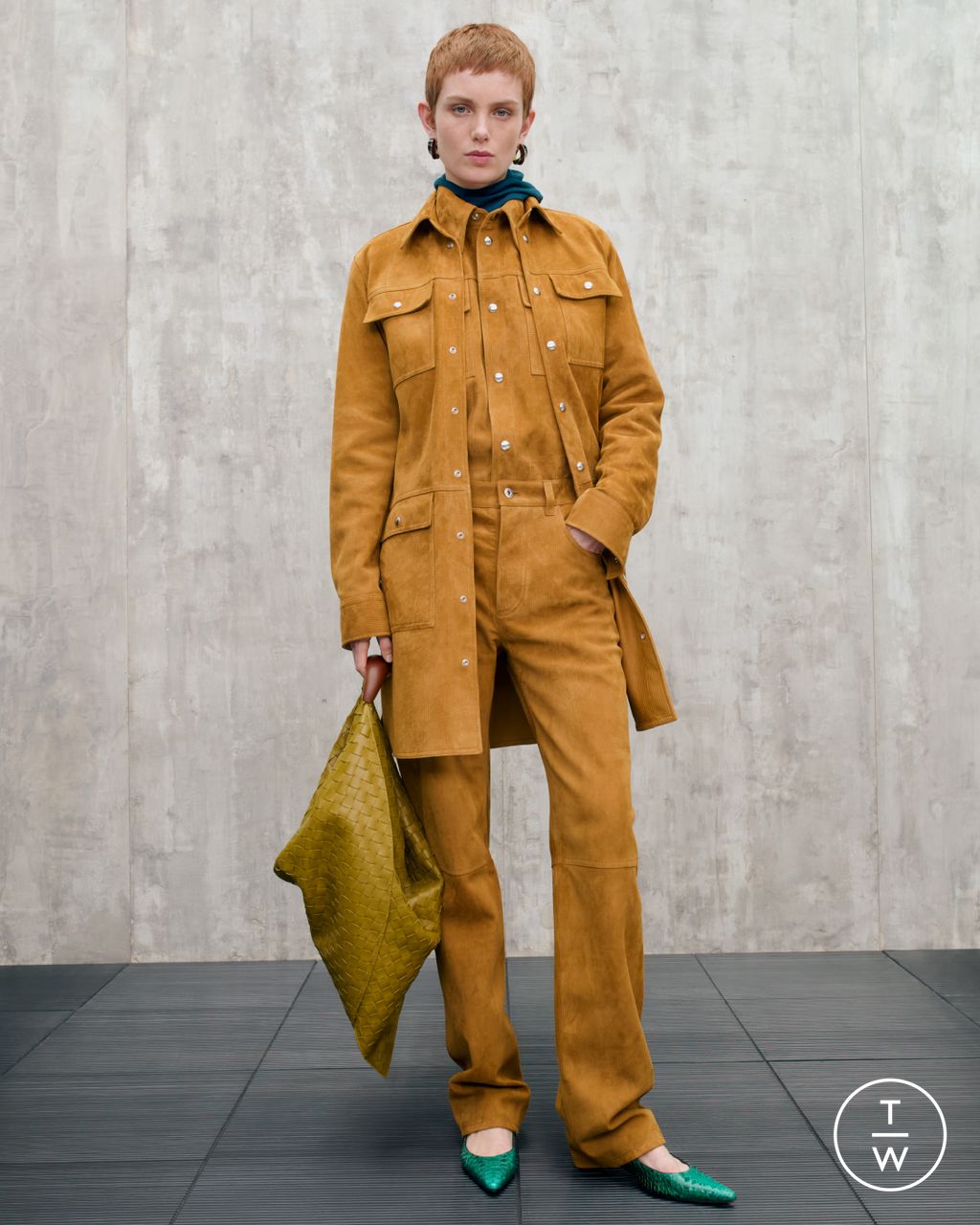 Fashion Week Milan Resort 2025 look 24 from the Bottega Veneta collection womenswear