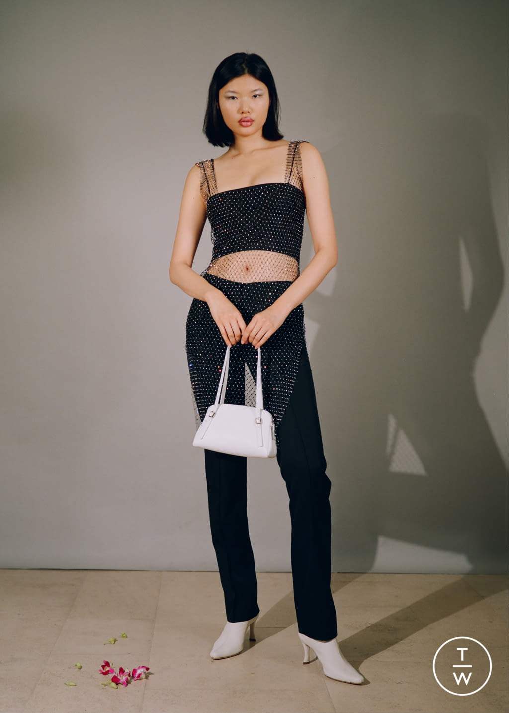 Fashion Week Paris Fall/Winter 2020 look 80 from the By Far collection 女装配饰
