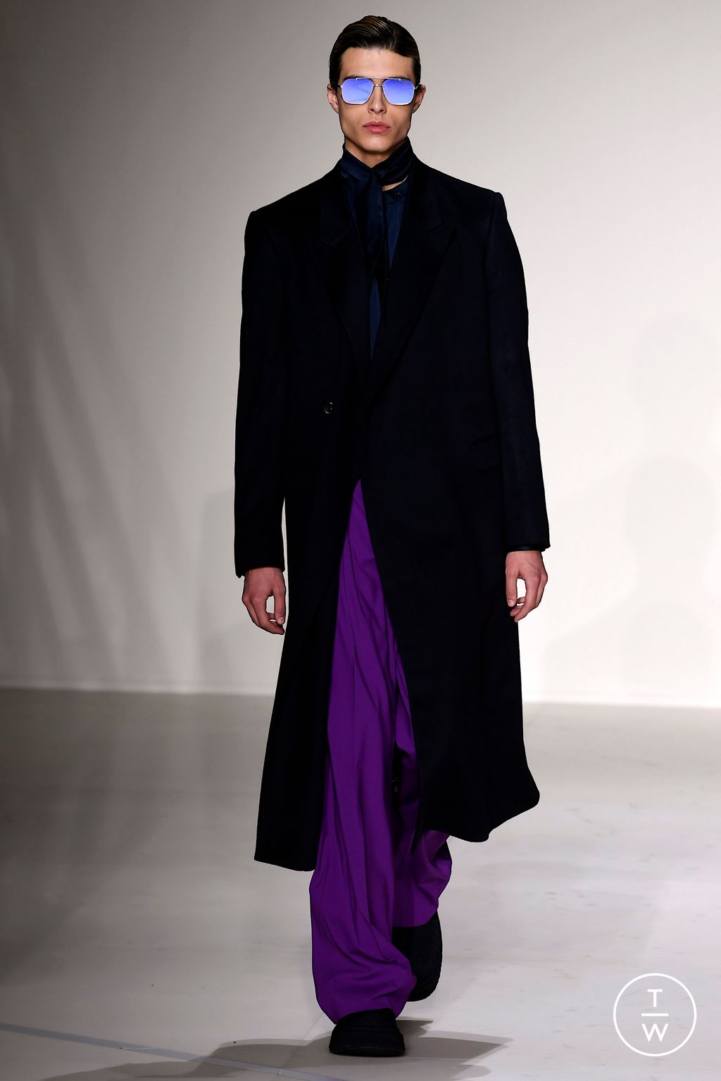 Fashion Week Milan Fall/Winter 2023 look 66 from the Emporio Armani collection 男装