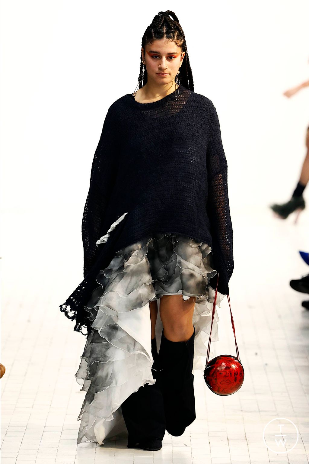 Fashion Week Milan Fall/Winter 2023 look 27 de la collection Simon Cracker menswear