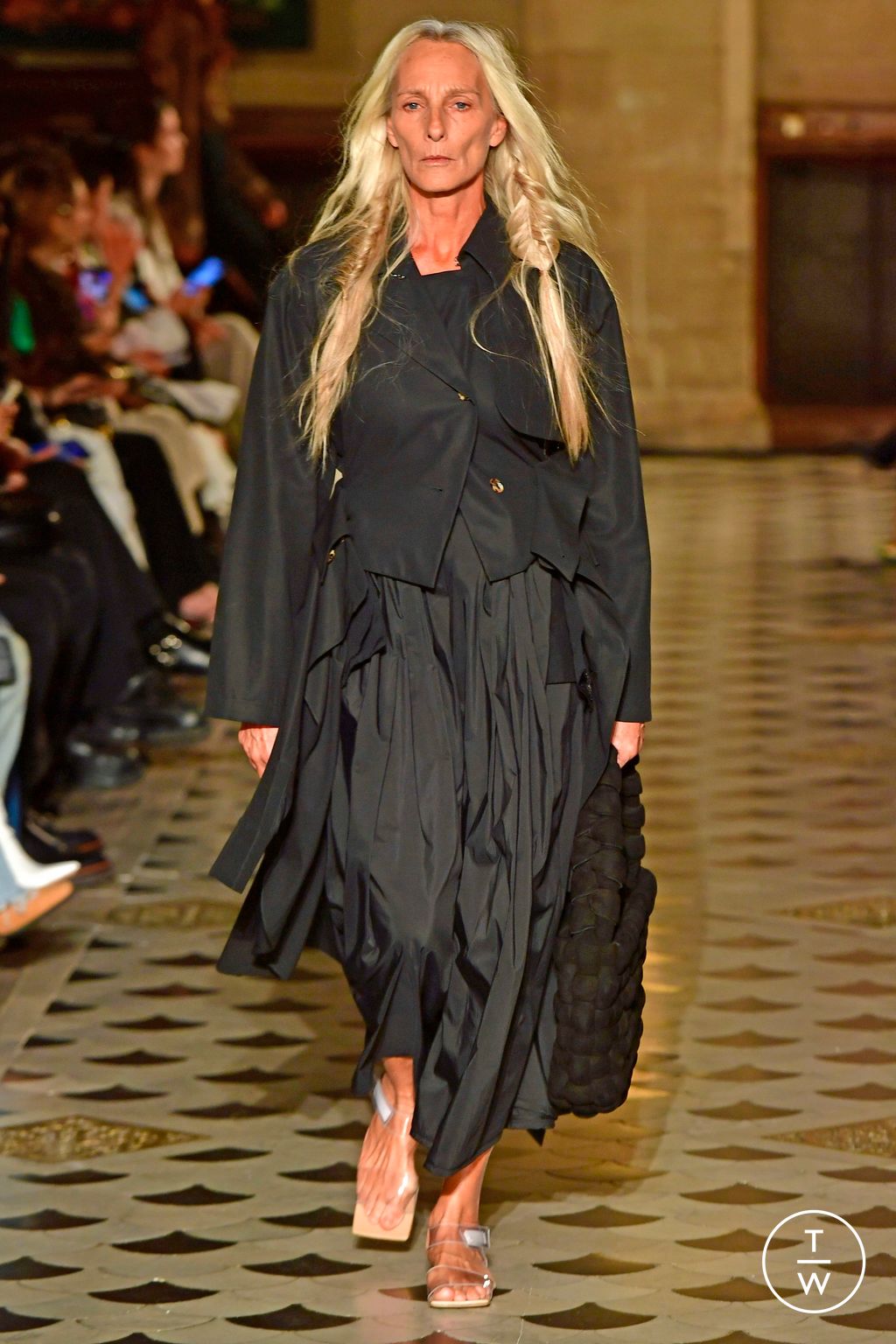 Fashion Week Paris Spring/Summer 2023 look 8 from the A.W.A.K.E MODE collection womenswear