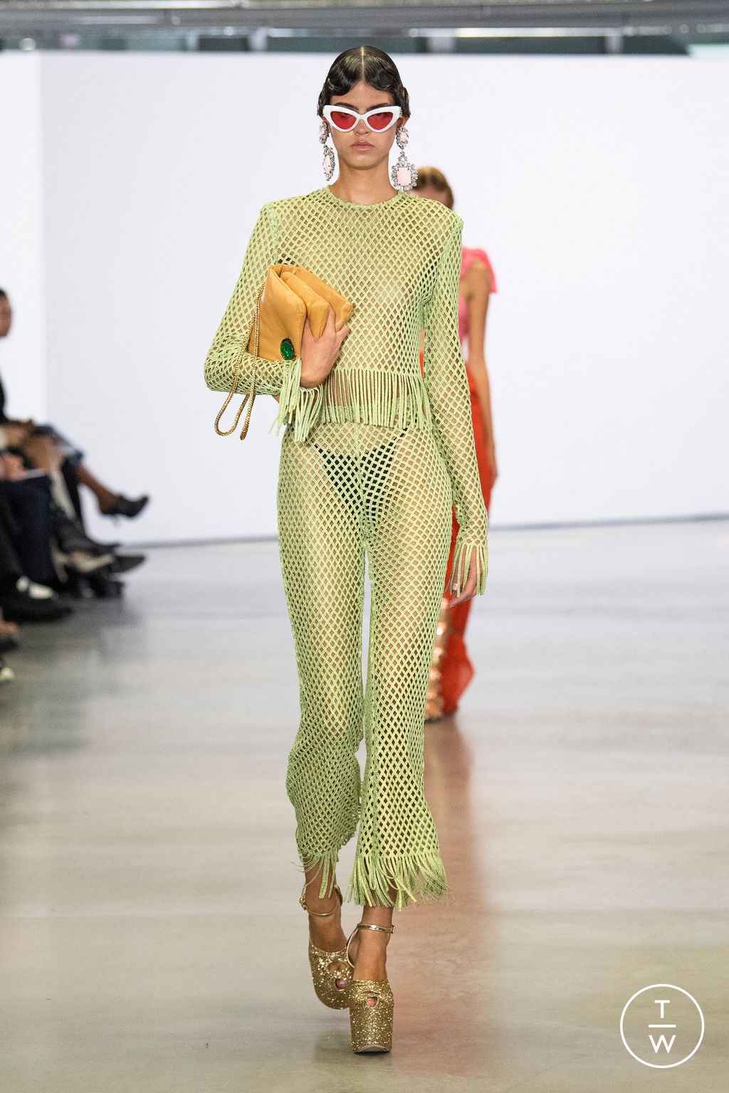 Fashion Week Paris Spring/Summer 2023 look 42 from the Giambattista Valli collection 女装