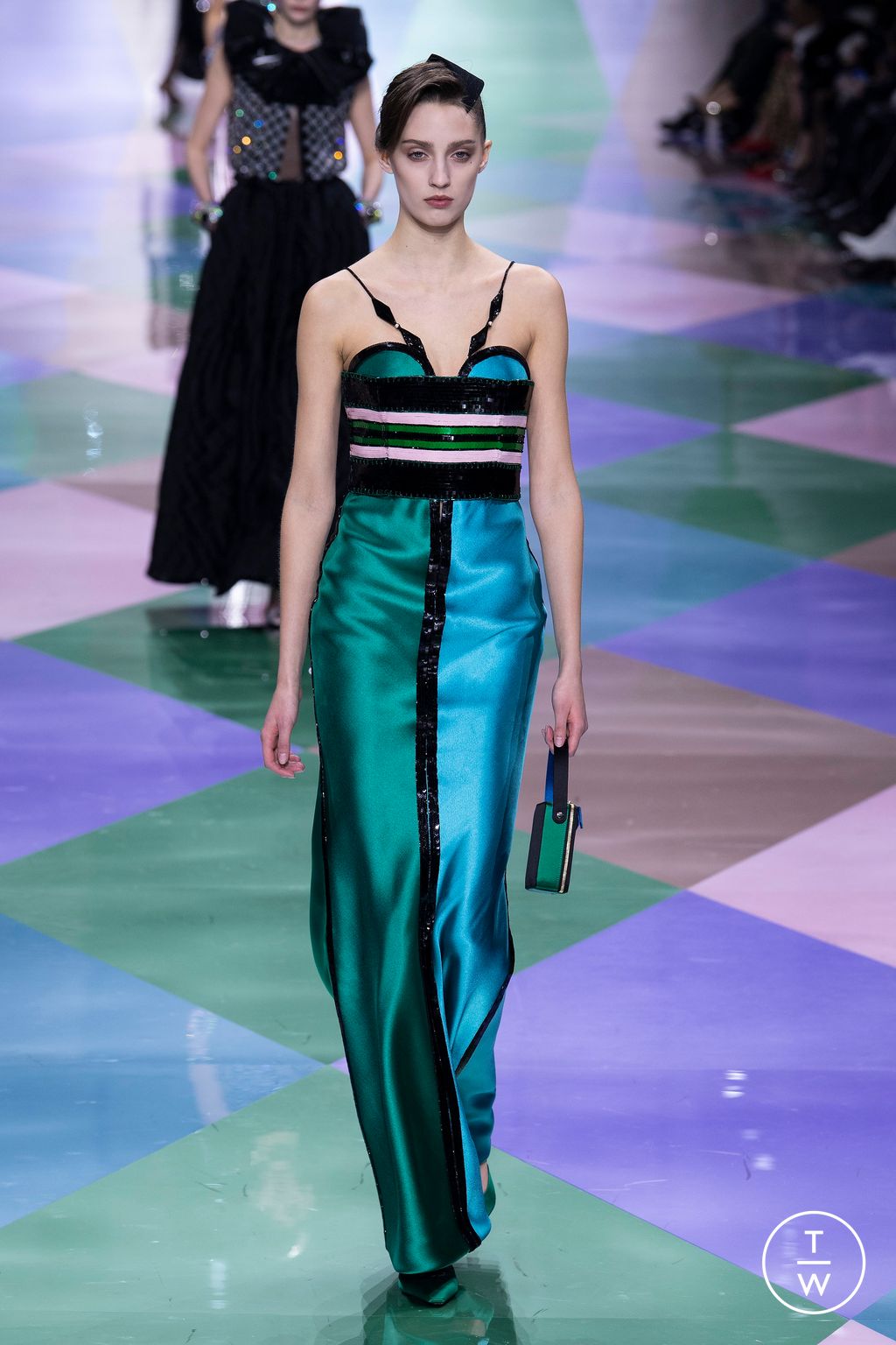 Fashion Week Paris Spring/Summer 2023 look 40 from the Giorgio Armani Privé collection 高级定制