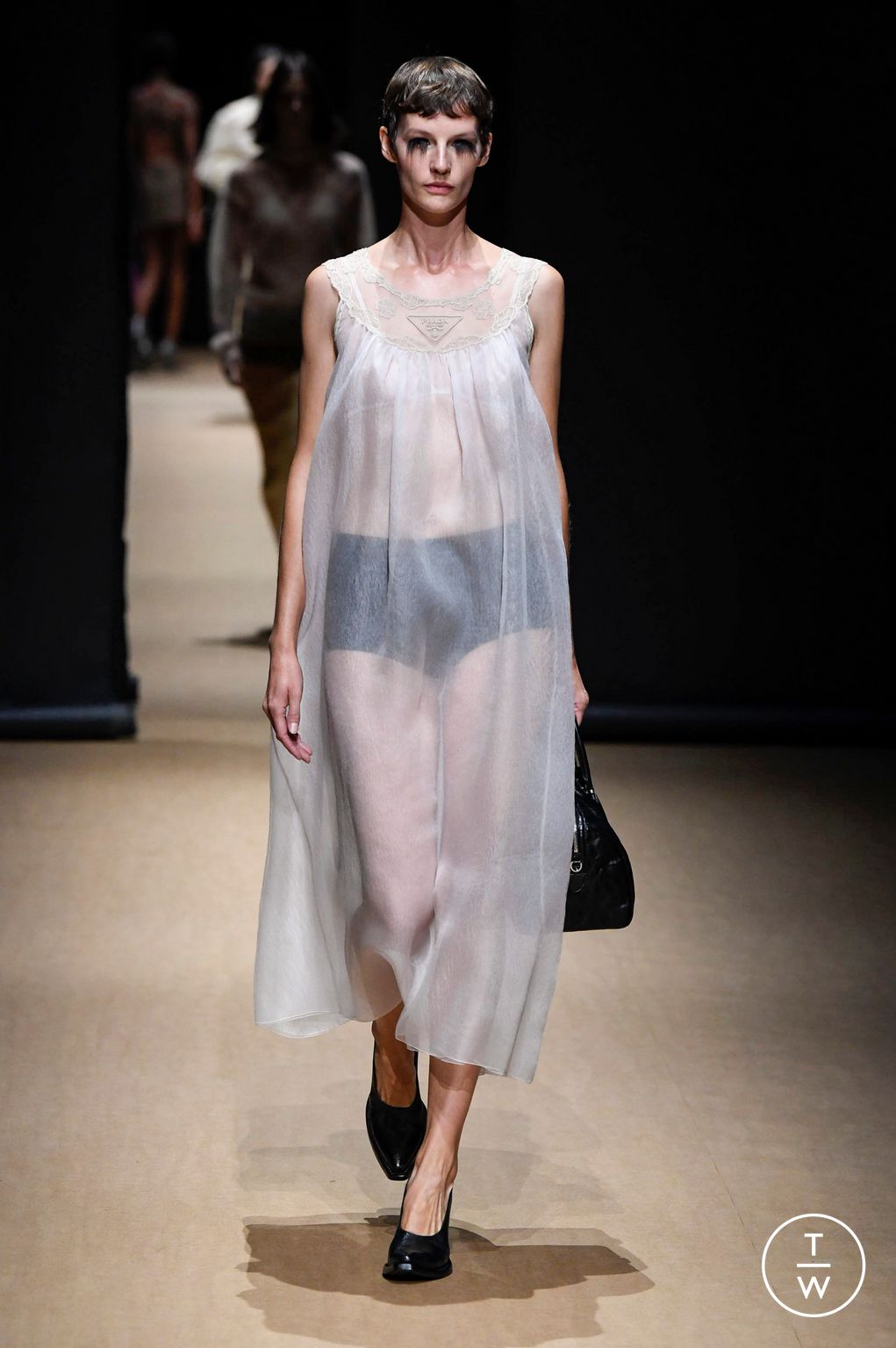 Fashion Week Milan Spring/Summer 2023 look 24 from the Prada collection womenswear