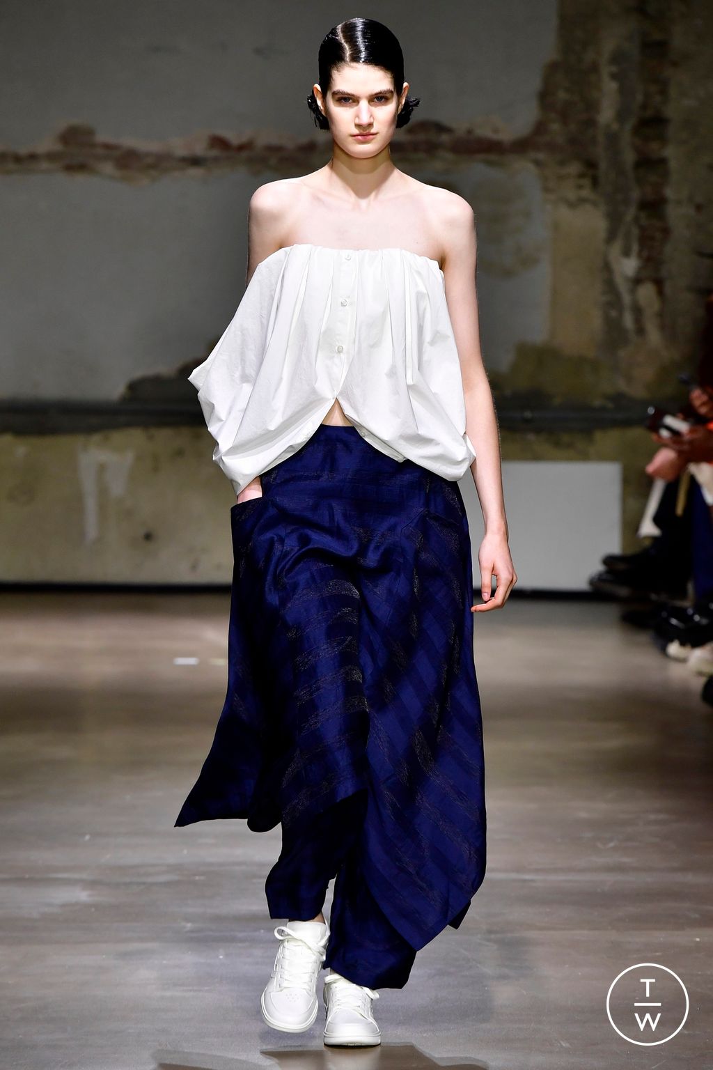 Fashion Week Paris Spring/Summer 2023 look 28 from the Dawei collection 女装