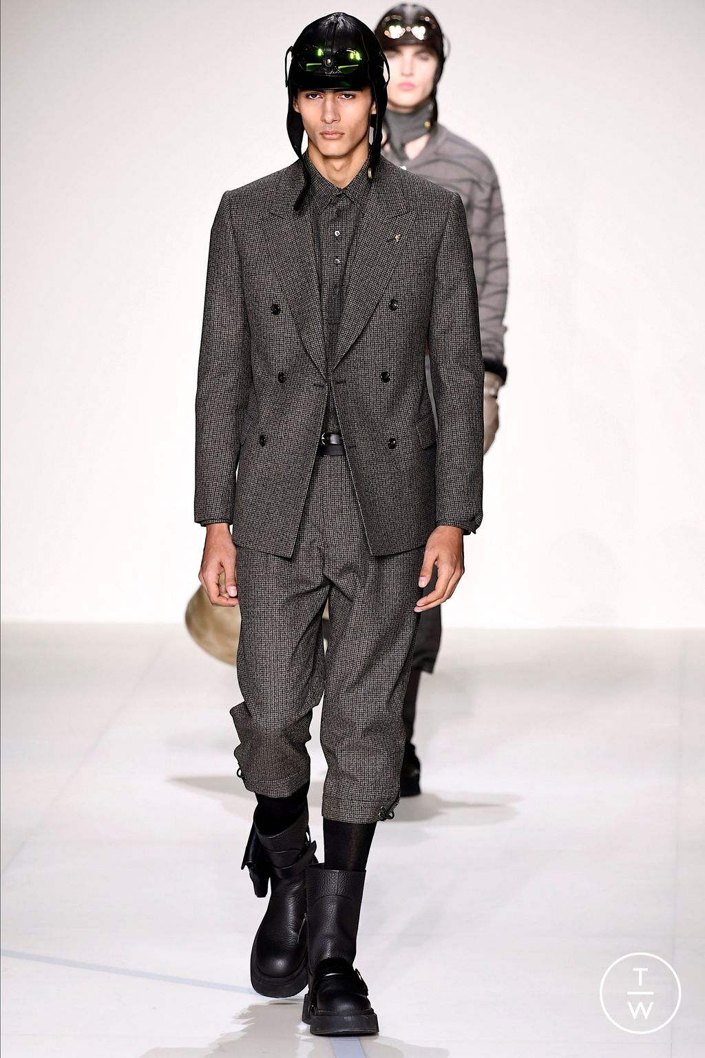 Fashion Week Milan Fall/Winter 2023 look 5 from the Emporio Armani collection menswear