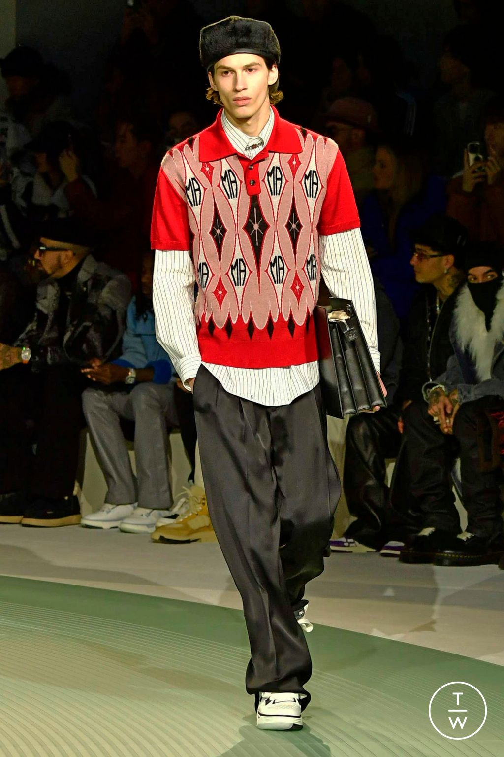 Fashion Week Paris Fall/Winter 2023 look 3 from the Amiri collection 男装