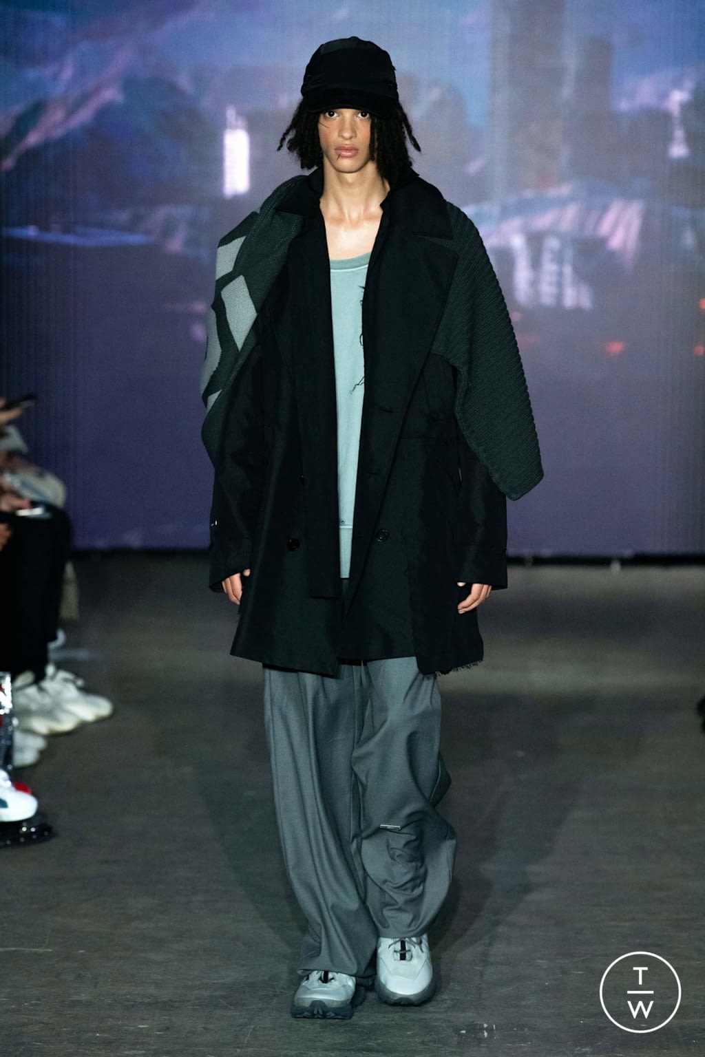 Fashion Week London Spring/Summer 2020 look 3 from the C2H4 collection 男装