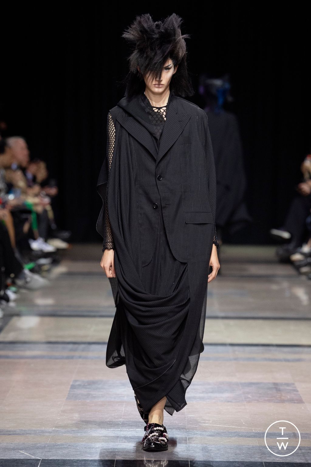Fashion Week Paris Spring/Summer 2023 look 22 de la collection Junya Watanabe womenswear